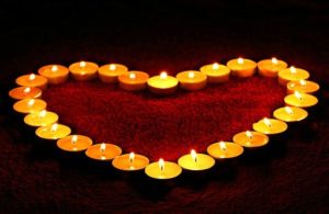 Cadeau Saint-Valentin coeur et bougies